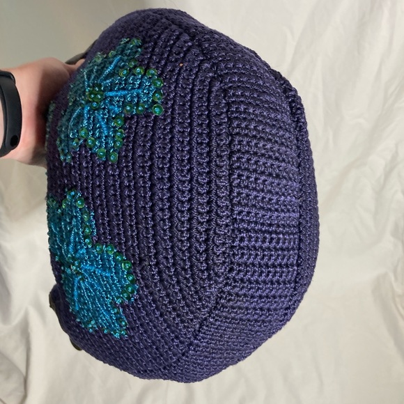 Vintage 2000s Blue and Teal Flowers - Picture 5 of 12